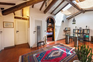 En 40-tommers Flatskjerm-TV med digitale kanaler