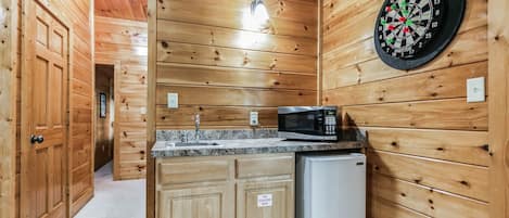 House, 5 Bedrooms | Interior