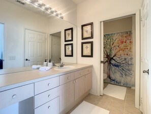 Apartment, 3 Schlafzimmer | Badezimmer