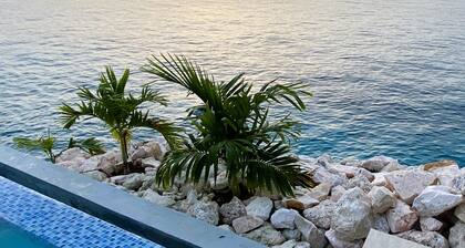 Tortuga Apartment A in Lagun is close to the beach