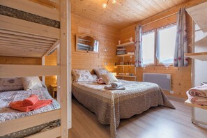 8 chambres, coffres-forts dans les chambres, Wi-Fi gratuit