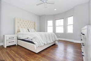 11 bedrooms, iron/ironing board, WiFi, bed sheets