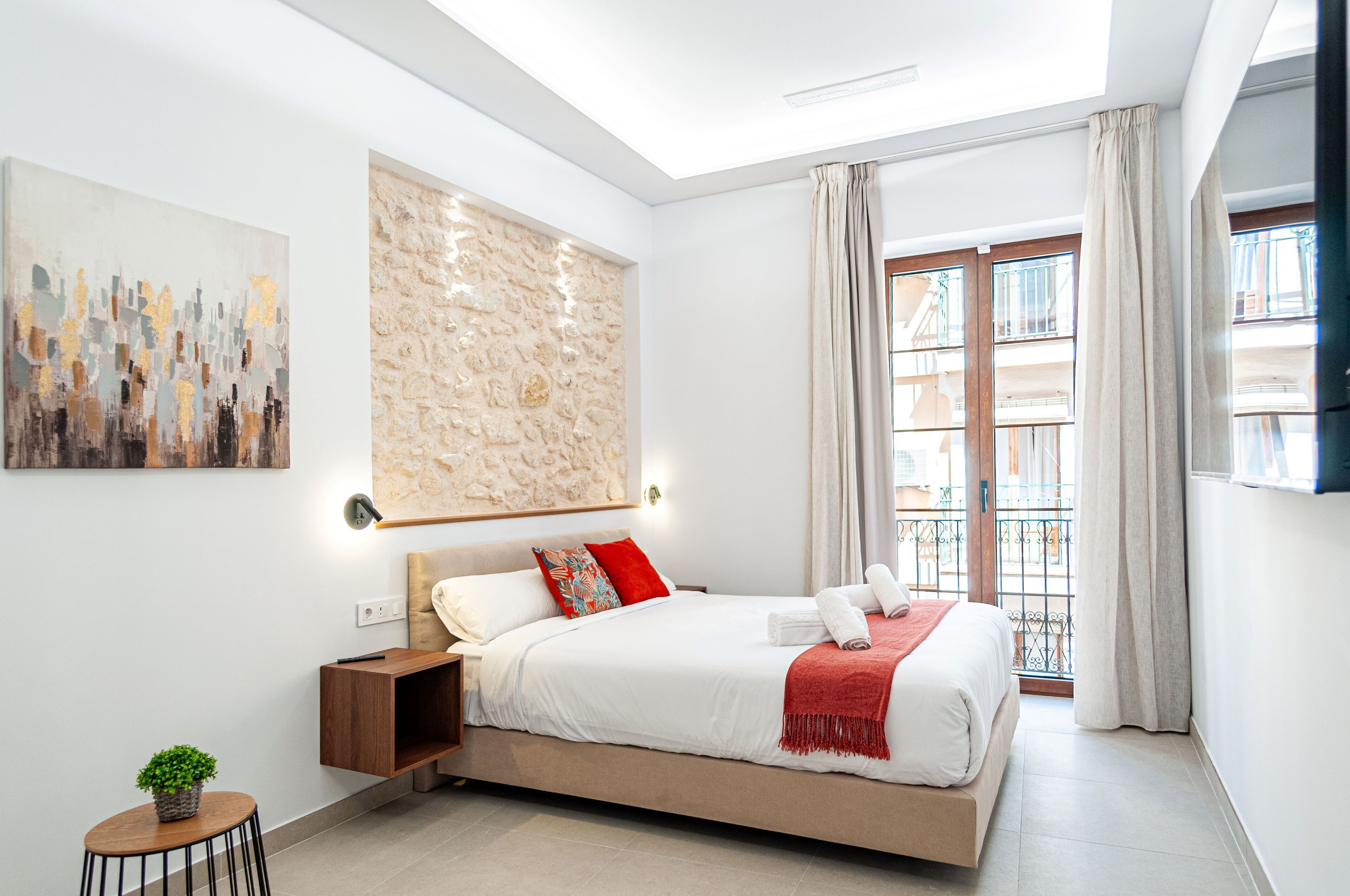 Standard Studio | Free WiFi