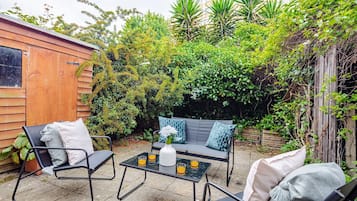 City Apartment, 4 Bedrooms, Non Smoking, Patio | Terrace/patio