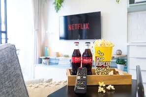 Apartment | Television - Piscina AC Pinheiros - Brazilian Corner (São Paulo)