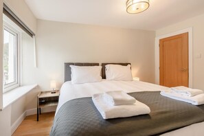 3 bedrooms, free WiFi, bed sheets - 3 Bed in Braunton (oc-t28001) (Braunton)