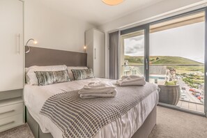 3 bedrooms, iron/ironing board, travel cot, free WiFi - 3 Bed in Woolacombe (oc-t29466) (Woolacombe)