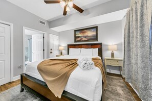 1 chambre, fer et planche Ă repasser, Wi-Fi gratuit, draps fournis