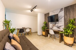 Smart TV, books