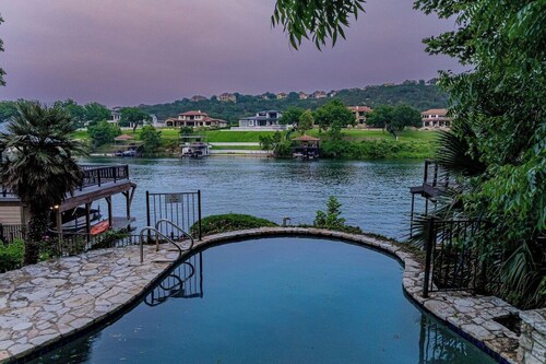 Lakeside Retreat | Fire Pit, Game Room & Canoe