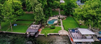 Scenic Seclusion Near Austin: 2 Luxe Suites, Designer Dining & City Access