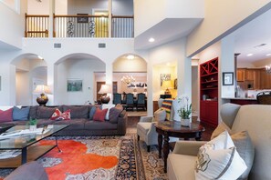 Fernseher, Videospiele, Tischtennisplatte