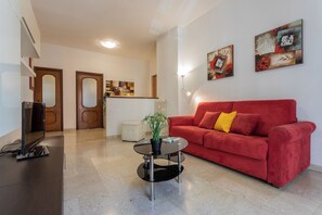 35-吋電視，提供數位頻道