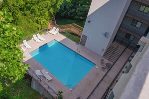 Beheizter Pool