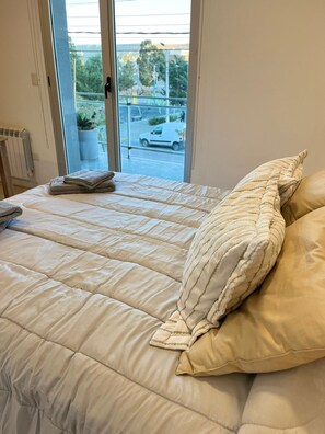 1 habitación, wifi y ropa de cama