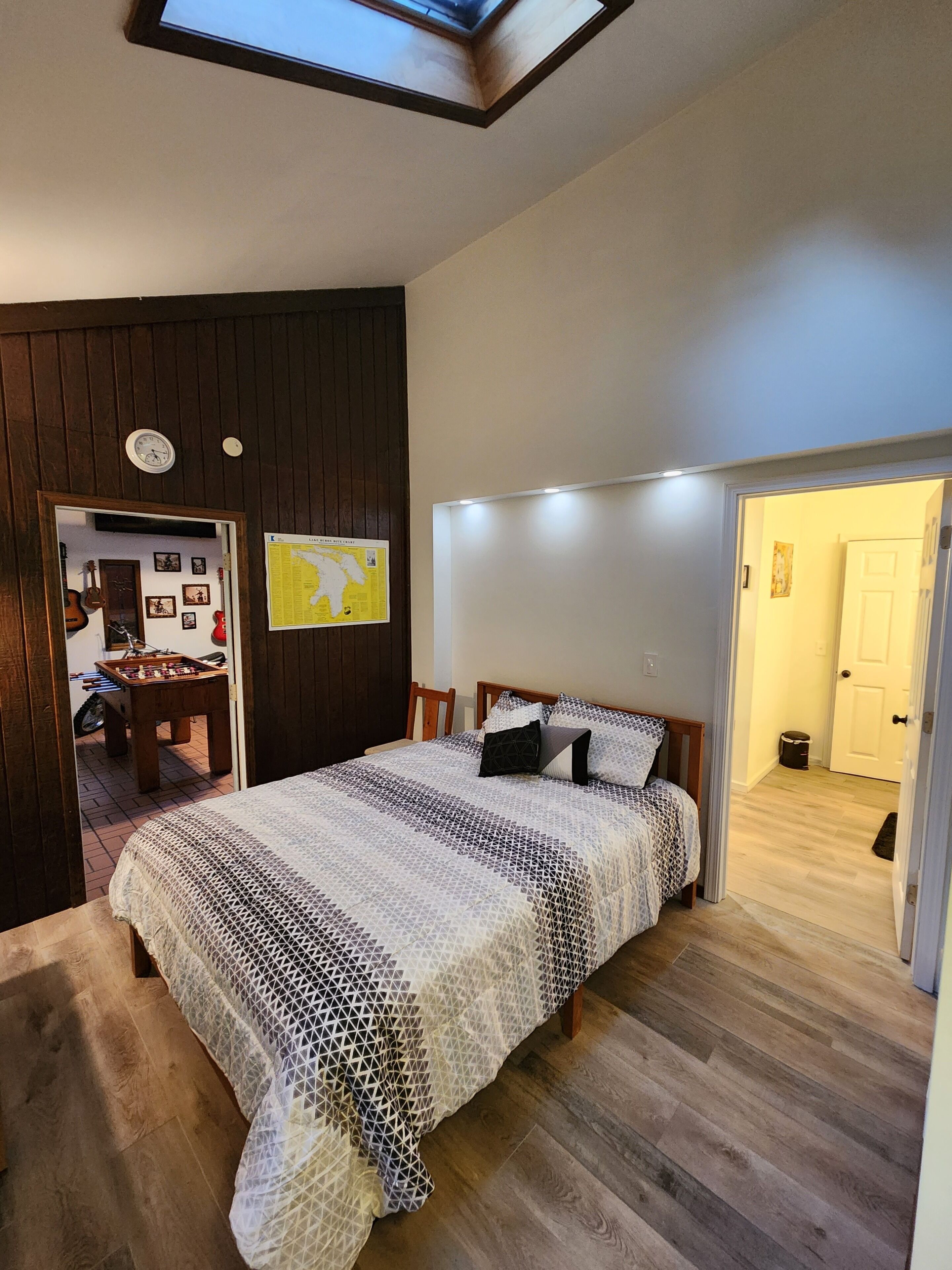 3 bedrooms, desk, free WiFi, bed sheets