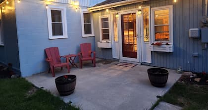 Cabin On 10 Wooded Acres. Warm Cozy Cabin with Woodstove Port-Sanilac, Lexington