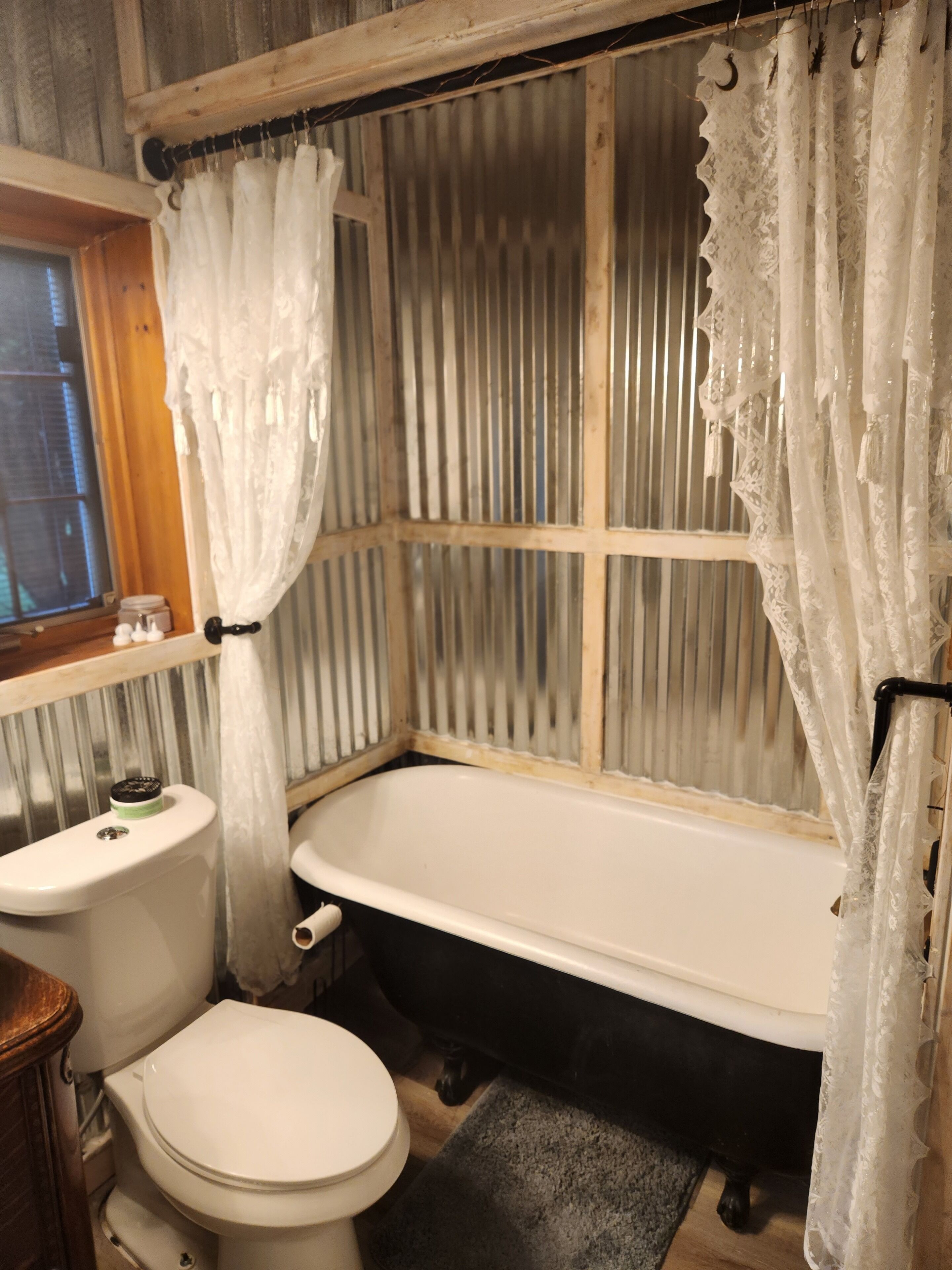 Handdoeken, zeep, shampoo, toiletpapier