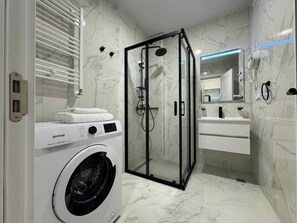 Seife, Shampoo, Toilettenpapier