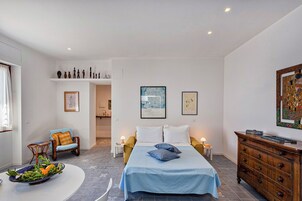 Apartment | 1 bedroom, iron/ironing board, free WiFi