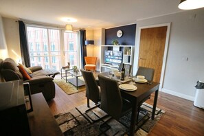 Smart TV - Stunning Flat Mins From Shops & City Centre - Pass the Keys (Salford)