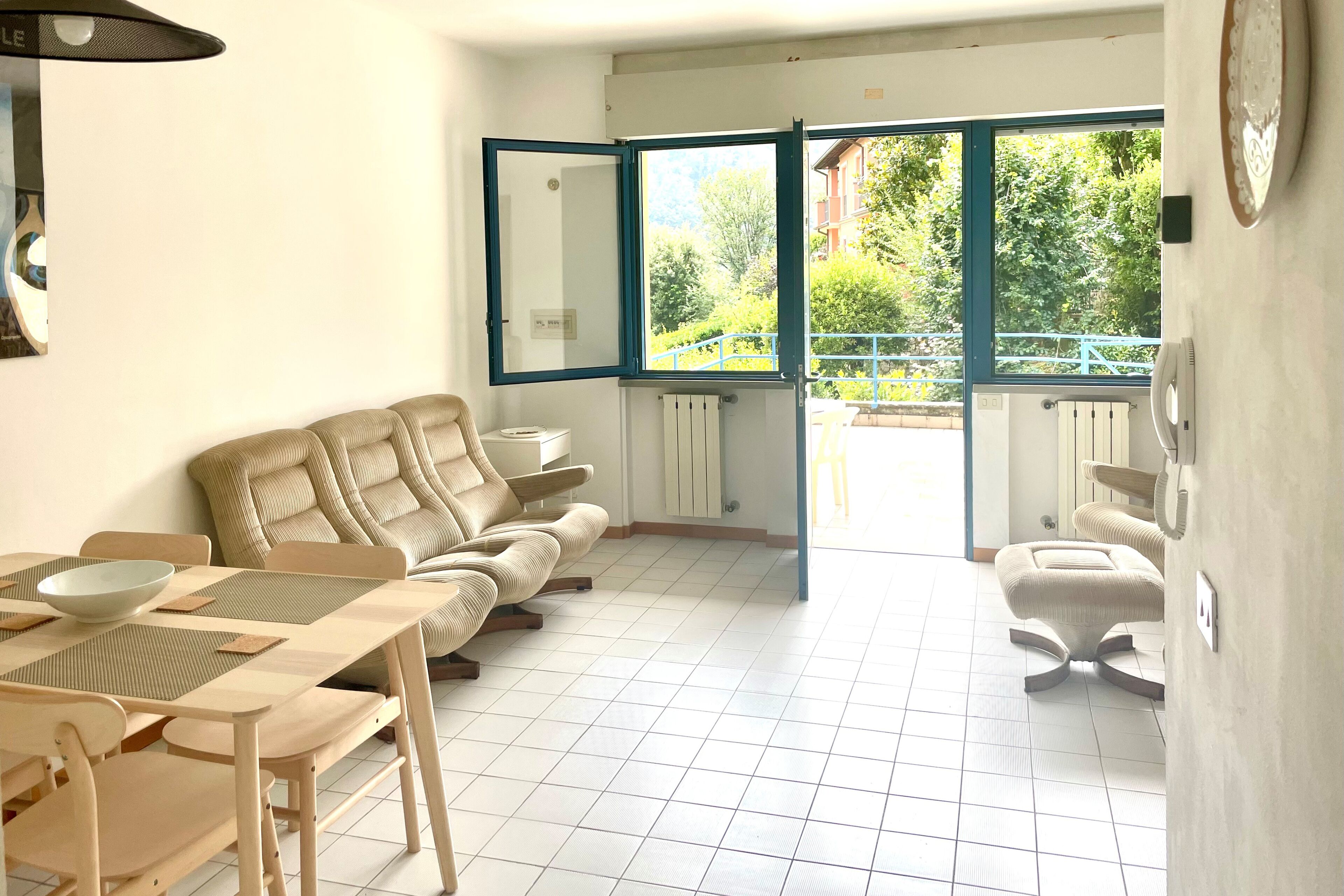 Livres, chaîne hi-fi