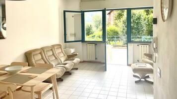 Livres, chaĂźne hi-fi