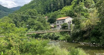 Terra Rossa is a lovely, modern apartment located in the heart of Bagni di Lucca