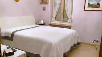 2 bedrooms, bed sheets