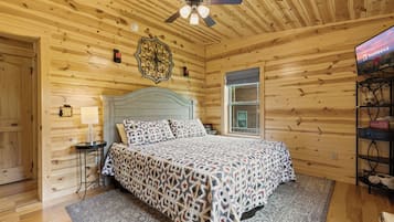 Comfort Cabin, 2 Bedrooms, Fireplace, Mountain View