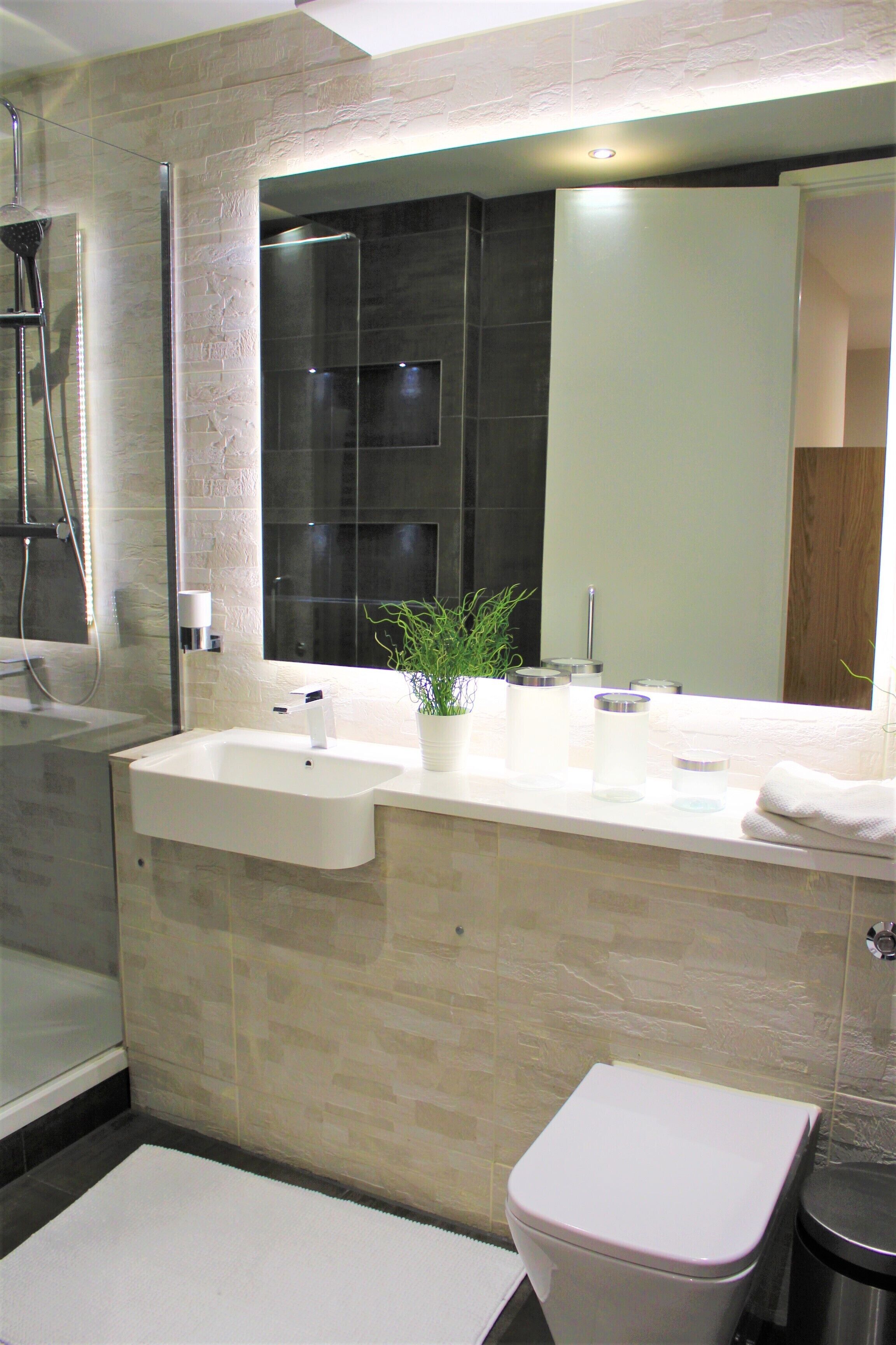 Penthouse, 1 Bedroom, Non Smoking, Kitchenette | Bilik Mandi | Pancuran mandi 