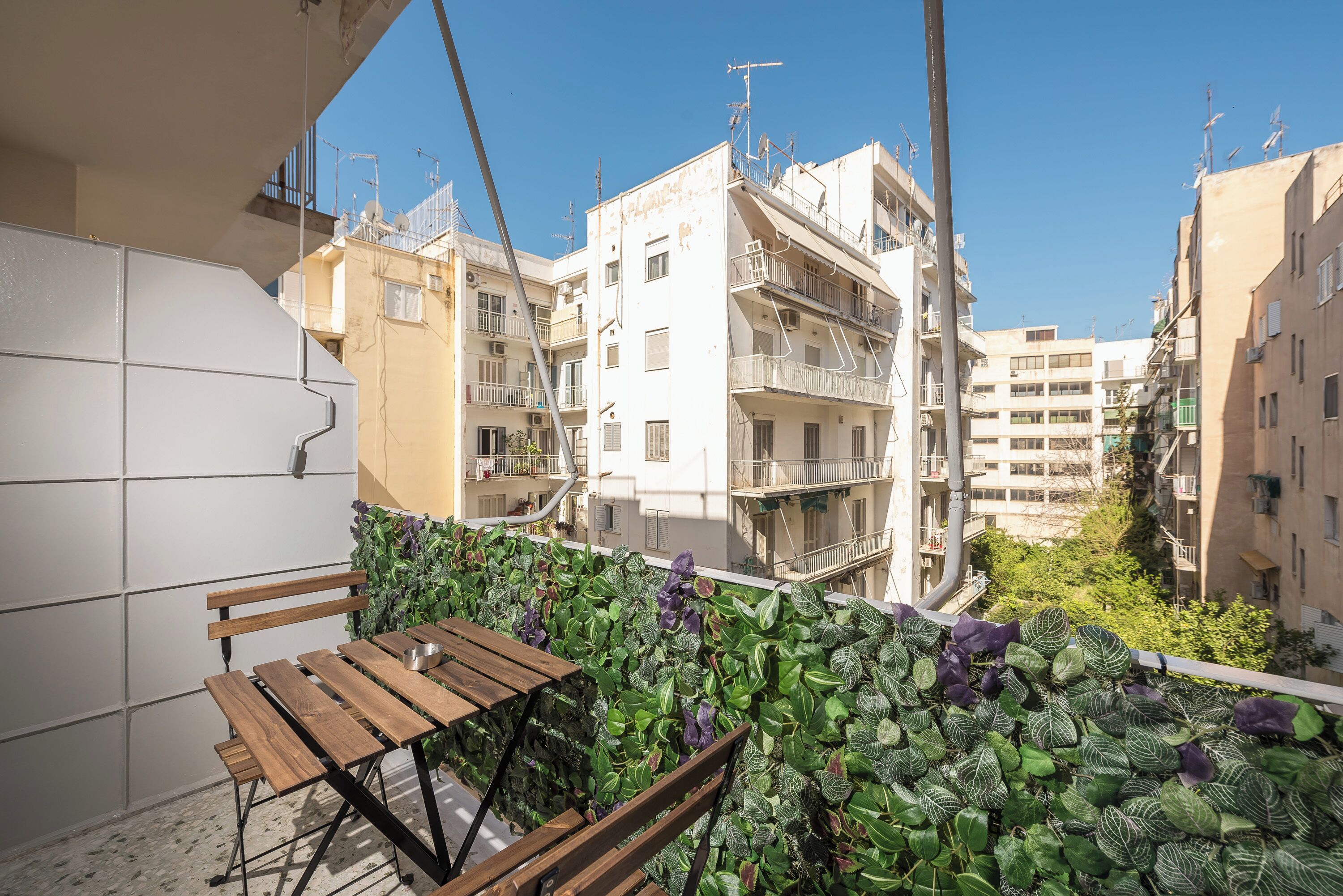 Leilighet – comfort, byutsikt | Terrasse/patio