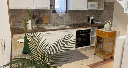 Albore Guest House - Casa Vacanza Indipendente, in Centro Sassari. Wi-fii