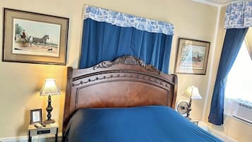 1 dormitorio, tabla de planchar con plancha, wifi y ropa de cama