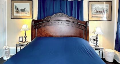 Room 2 King Belmont Inn on 1st floor In room private bathroom Shelbyville, TN