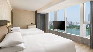 Down duvets, free minibar, in-room safe, desk