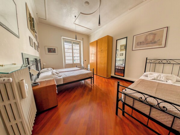 3 Schlafzimmer, Bügeleisen/Bügelbrett, WLAN, Bettwäsche