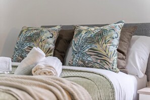 House | 4 bedrooms, free WiFi, bed sheets - Family London Luxe House With 4 Bedrooms (London)