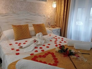 Luxury Studio | Individually decorated, individually furnished, soundproofing, free WiFi - Casinhas do Miga (Santa Comba Dao)
