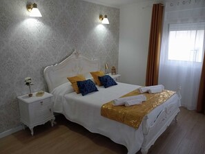 Premium House | Individually decorated, individually furnished, soundproofing, free WiFi - Casinhas do Miga (Santa Comba Dao)