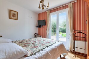 3 bedrooms, iron/ironing board, WiFi - Furnished villa for rent 6 people Sables d'Olonne, 200m from the beach (Les Sables-d'Olonne)