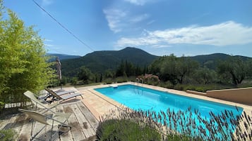 Piscine extérieure, piscine chauffée