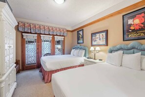 2 soverom, strykejern/-brett, reiseseng for barn og wi-fi