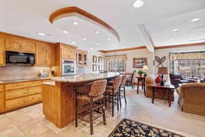 Interior - The Charter at Beaver Creek F3505 (Beaver Creek)