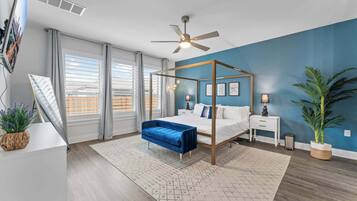 4 soverom, skrivebord, strykejern/-brett og wi-fi