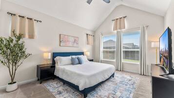 4 bedrooms, desk, iron/ironing board, WiFi