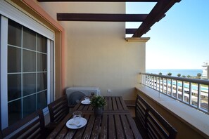 Outdoor dining - LAS ARENAS 260 - Two Bedroom Apartment, Sleeps 5 (Punta del moral)
