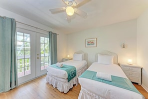 3 bedrooms, internet, bed sheets