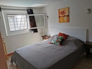 3 camere