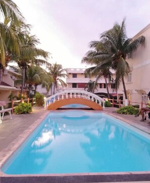 Pool - Residence Bayview  (Flic en Flac)